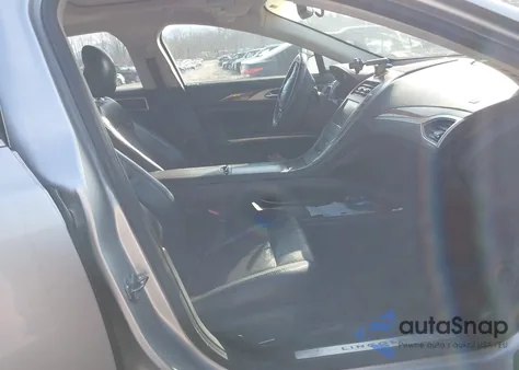 2013 Lincoln Mkz Hybrid z USA, uszkodzony, nr VIN 3LN6L2LUXDR807574